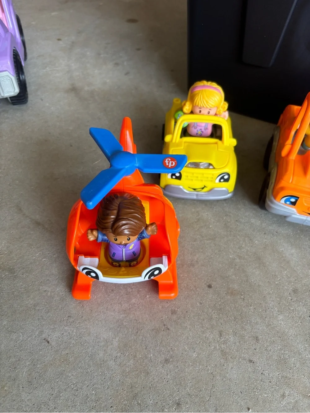 Lot of 7 Fisher Price Little People Vehicles ‎ - 7 Figures